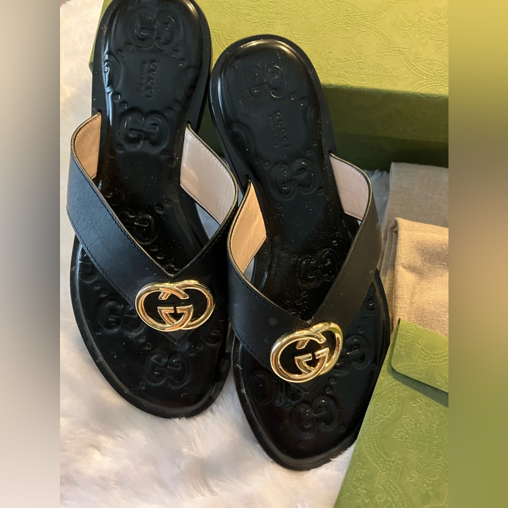 Gucci Black Women's Sandals with Gold Accents